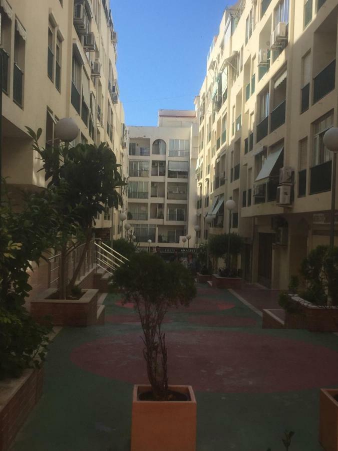 Apartamento Turistico Loyola Μπένιντορμ Εξωτερικό φωτογραφία